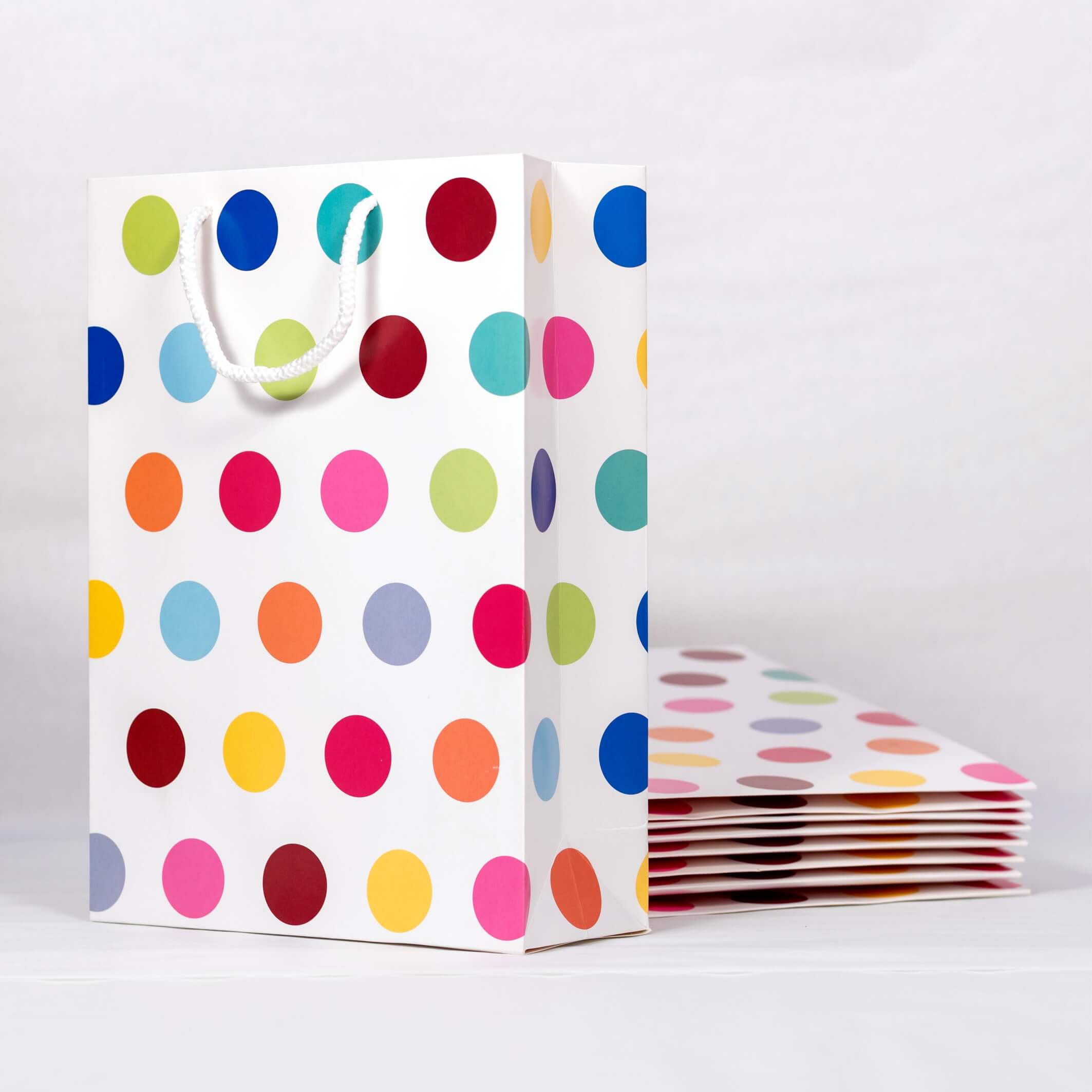 12x8.7x3.35 Polka Dots_1 (1)